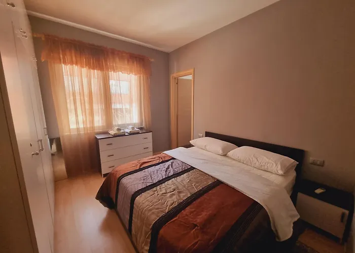 Orion 公寓 地拉那